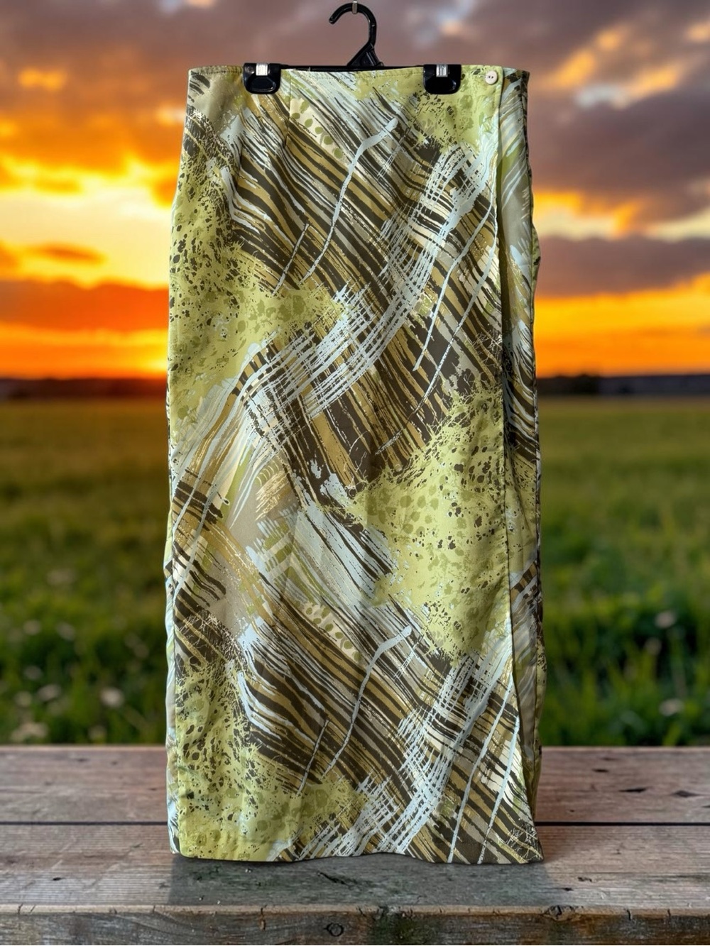 Reitmans Green Abstract Print Maxi Wrap Skirt